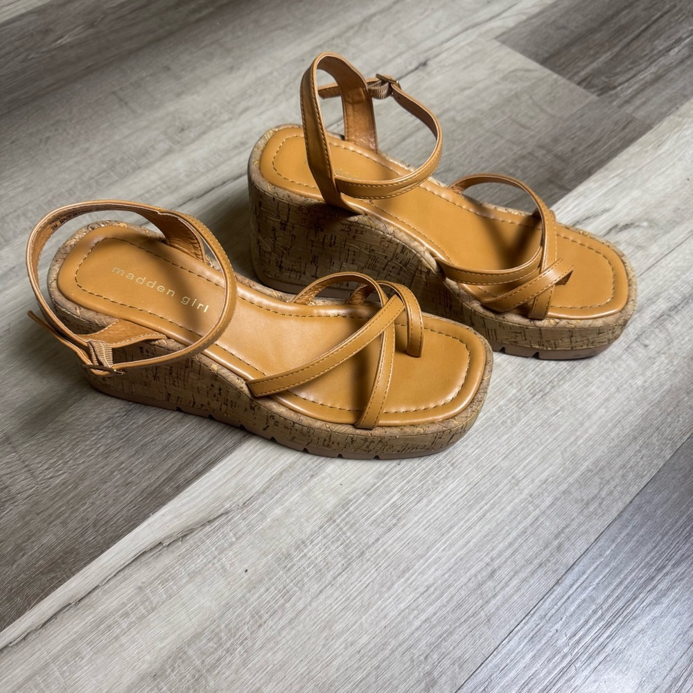 Madden Girl Vault Strappy Platform Wedge Sandals Size 9 - Picture 8 of 9